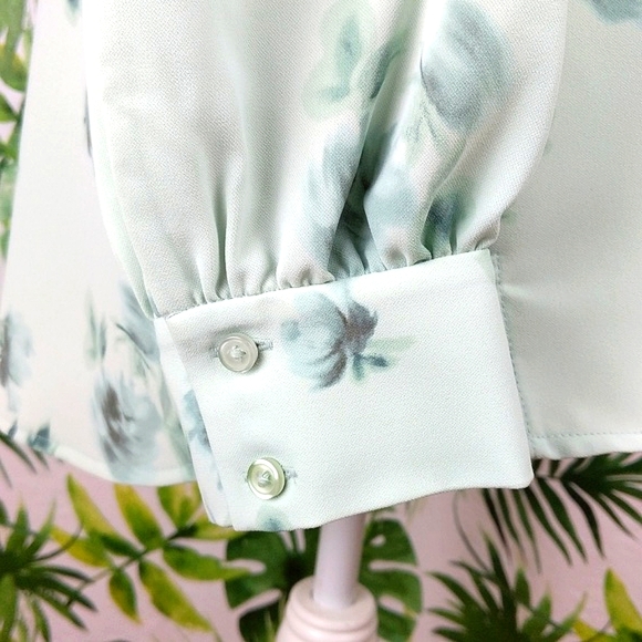 NWT Alfani Seafoam Green Floral Button Down Blouse (Size: Medium) - Picture 8 of 15